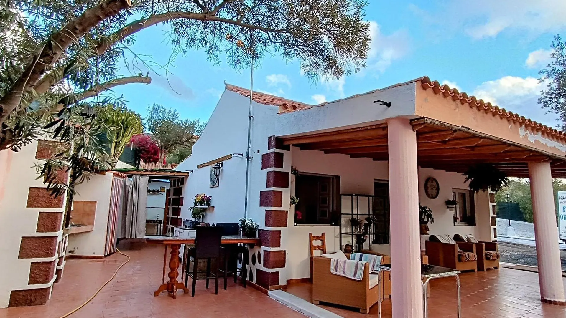 La Casa De La Pradera Bed & Breakfast Santa Lucia De Tirajana