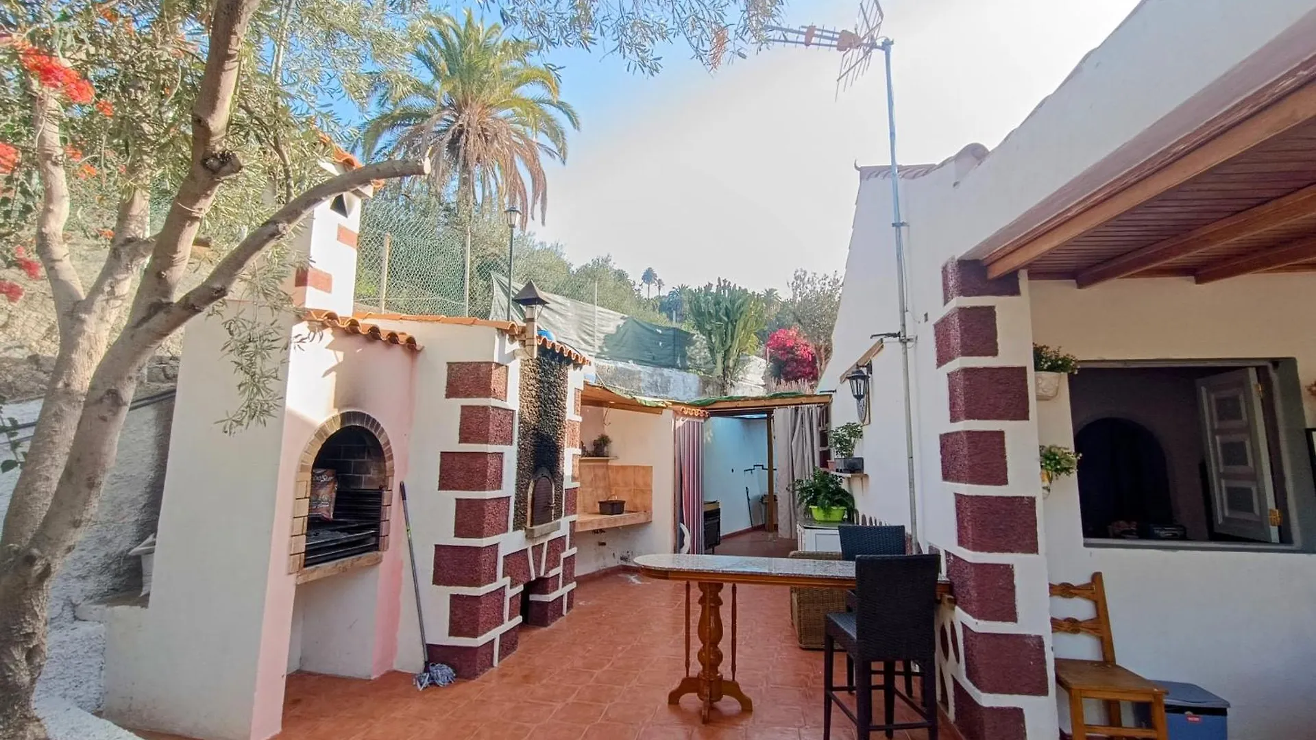 La Casa De La Pradera Bed & Breakfast Santa Lucia De Tirajana Spain
